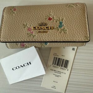 NWT Coach Floral 6-Ring Key Case